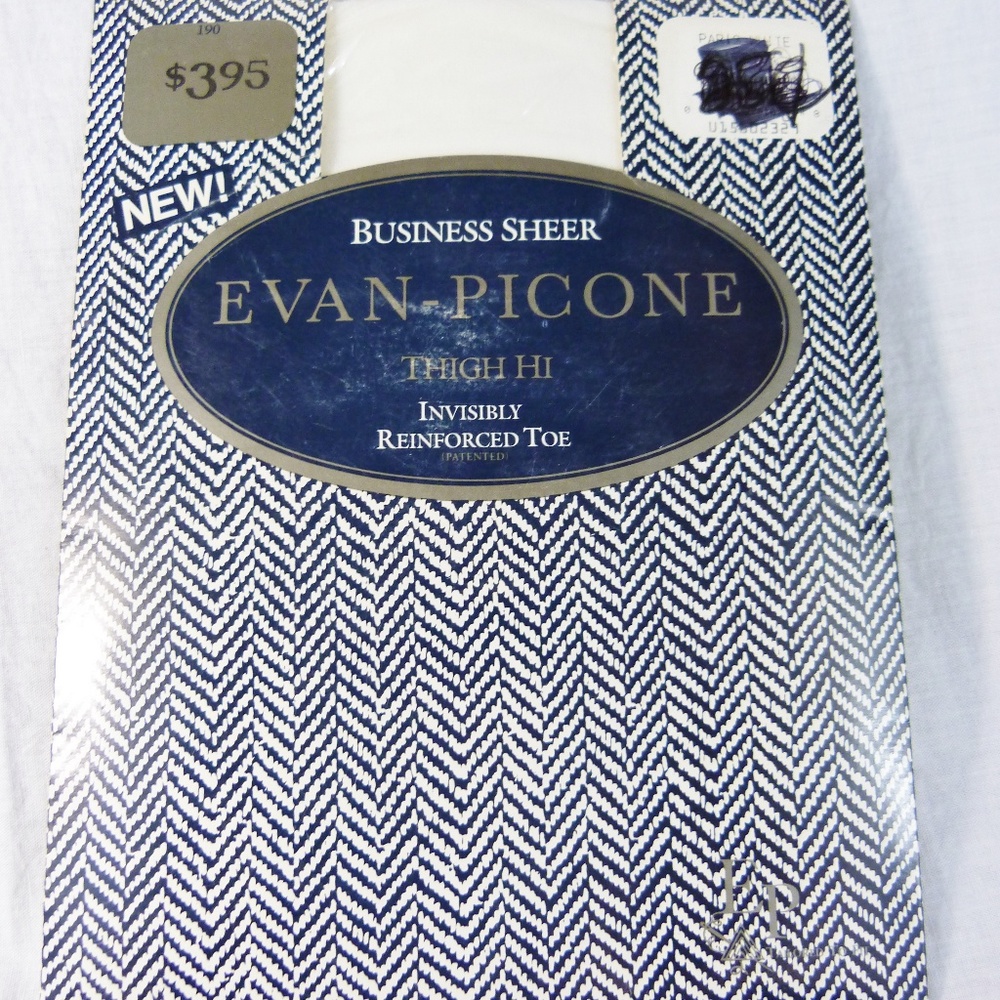 Evan Picone Thigh High Pantyhose White Small